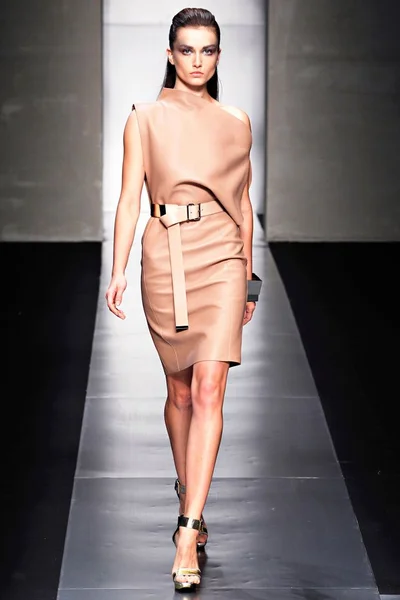 Look 20